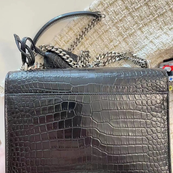 SAINT LAURENT SUNSET MEDIUM CHAIN GAB IN CROCODILE EMBOSSED SHINY LEATHER - Picture 4 of 7